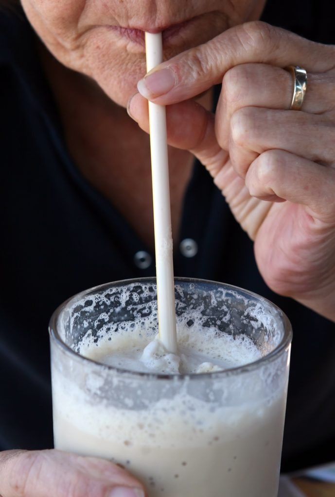 Безлактозное молоко польза и вред: альтернатива молочной классике